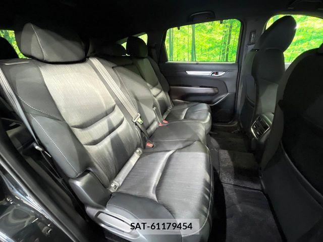 Mazda CX-8 2018-04 7326576-9
