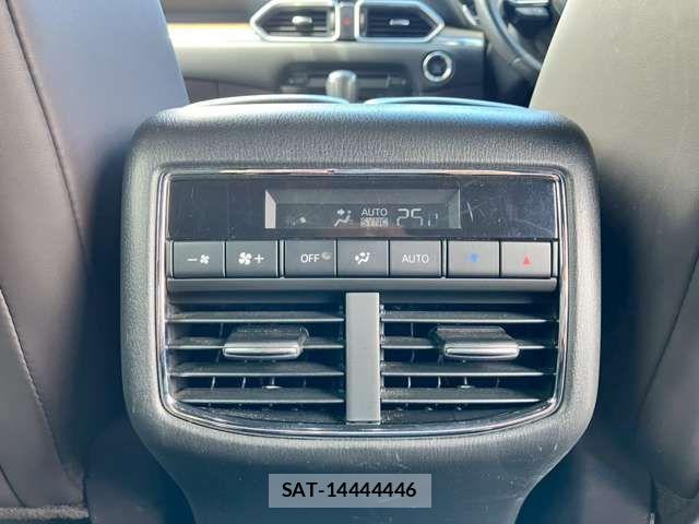 Mazda CX-8 2018-06 7357469-10