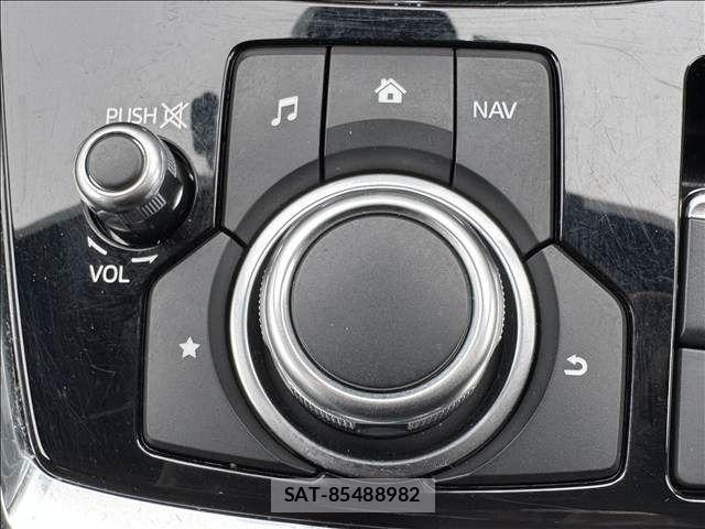 Mazda CX-8 2018-05 7508494-21
