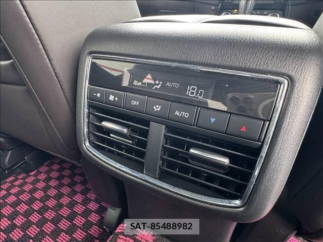 Mazda CX-8 2018-05 7508494-26