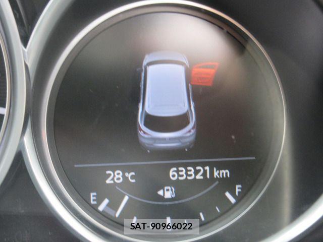 Mazda CX-8 2018-05 7500183-15