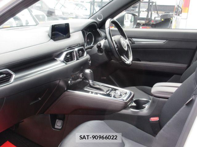 Mazda CX-8 2018-05 7500183-2