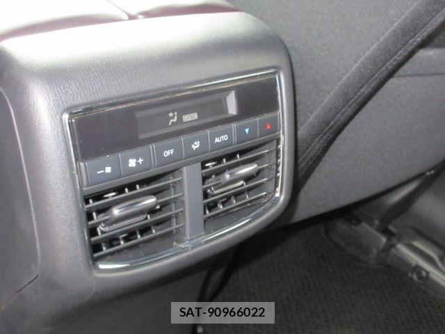 Mazda CX-8 2018-05 7500183-5
