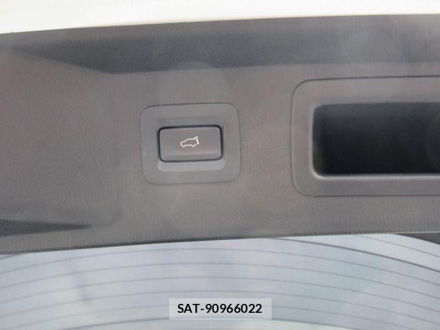 Mazda CX-8 2018-05 7500183-7