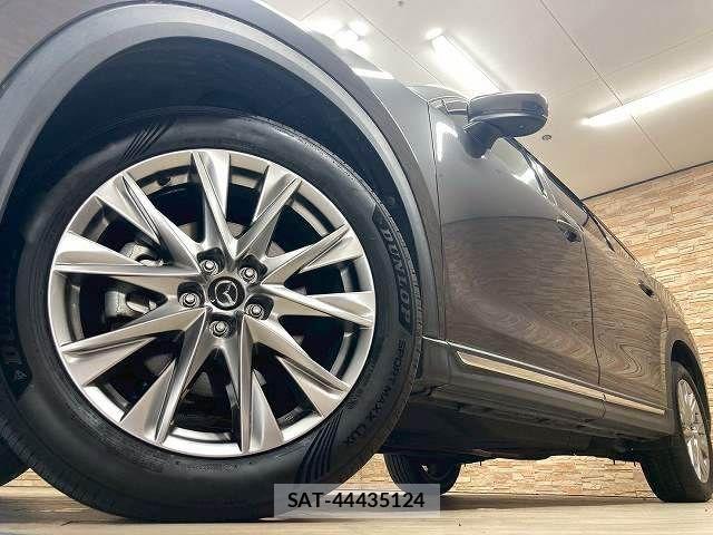 Mazda CX-8 2018-03 7500179-18