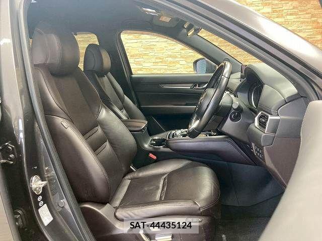 Mazda CX-8 2018-03 7500179-4