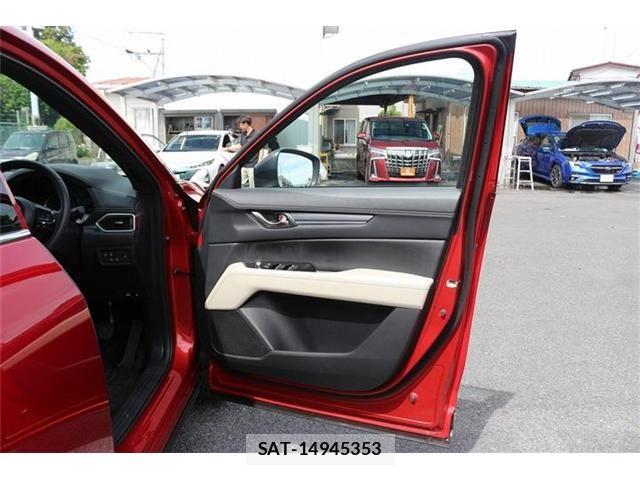 Mazda CX-8 2023-05 7562020-24