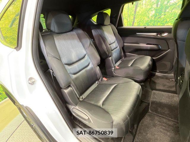 Mazda CX-8 2022-04 8035188-9