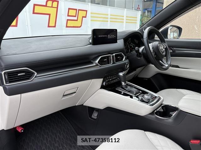 Mazda CX-8 2022-03 8129679-18