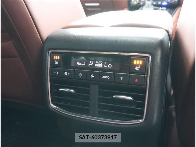Mazda CX-8 2022-01 8207203-13