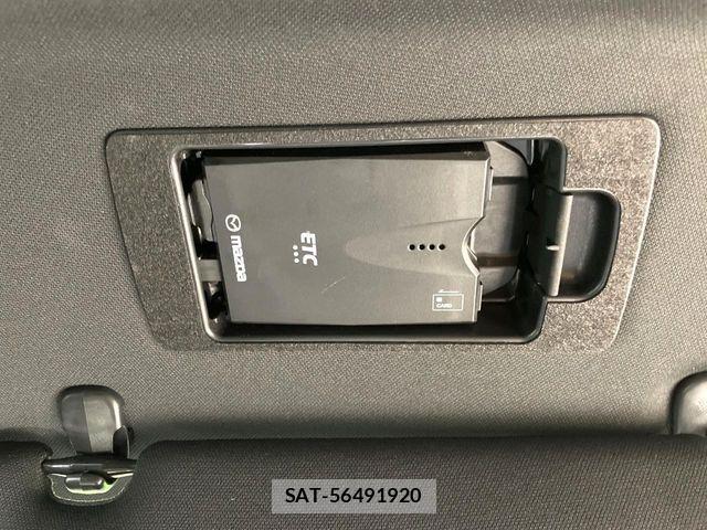 Mazda CX-8 2018-05 8207209-6