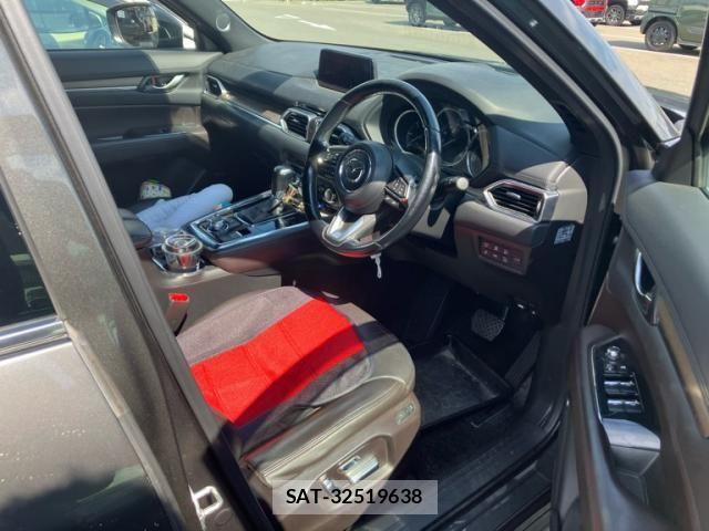 Mazda CX-8 2018-05 8245010-16