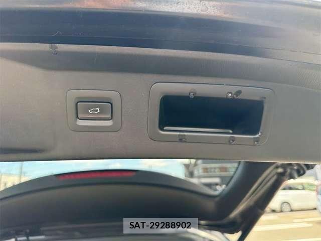 Mazda CX-8 2018-10 8314104-9