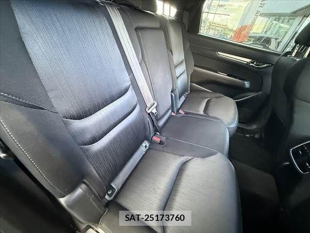 Mazda CX-8 2018-04 8354293-18
