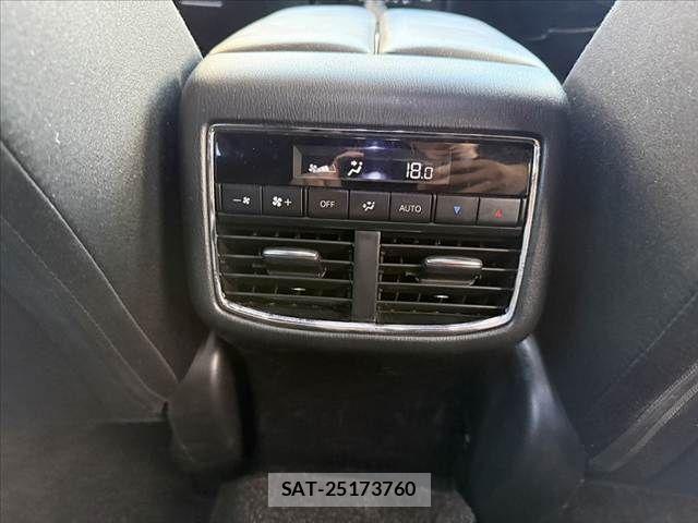 Mazda CX-8 2018-04 8354293-28