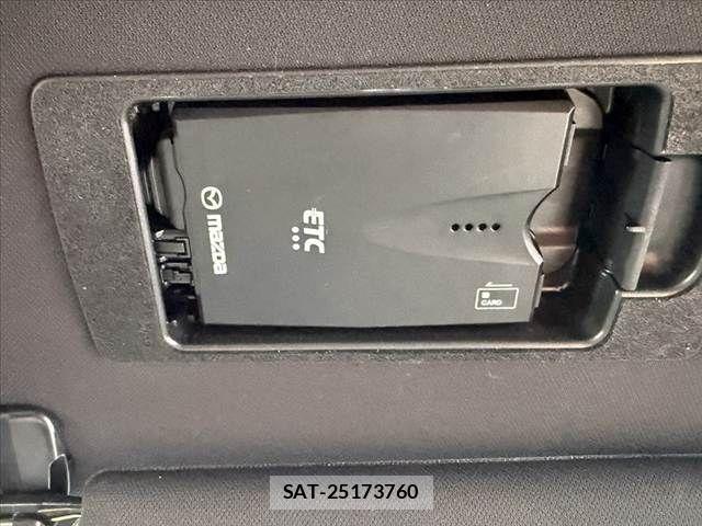 Mazda CX-8 2018-04 8354293-5