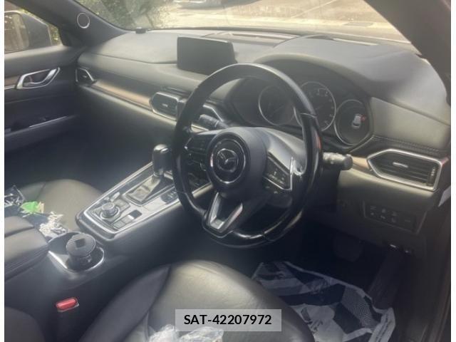 Mazda CX-8 2018-03 8365427-9