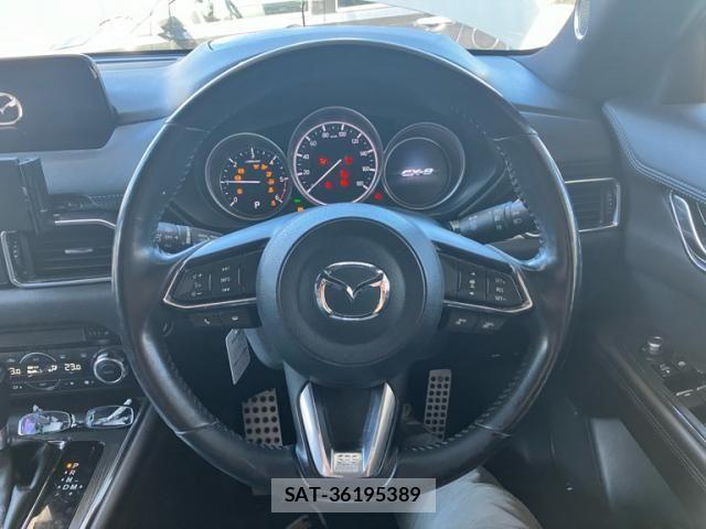 Mazda CX-8 2018-03 8411929-15