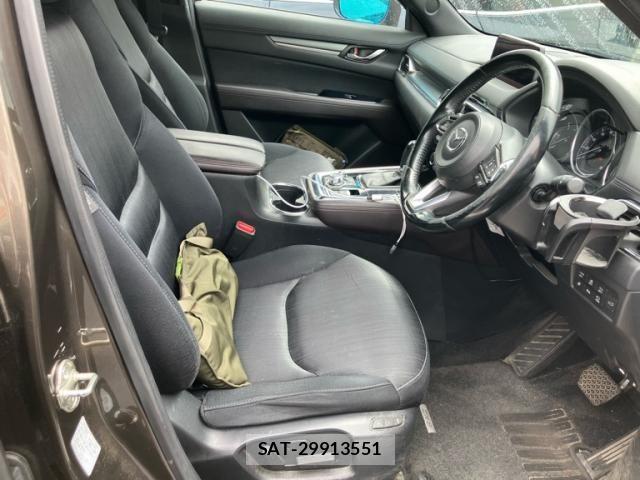 Mazda CX-8 2018-01 8411928-15