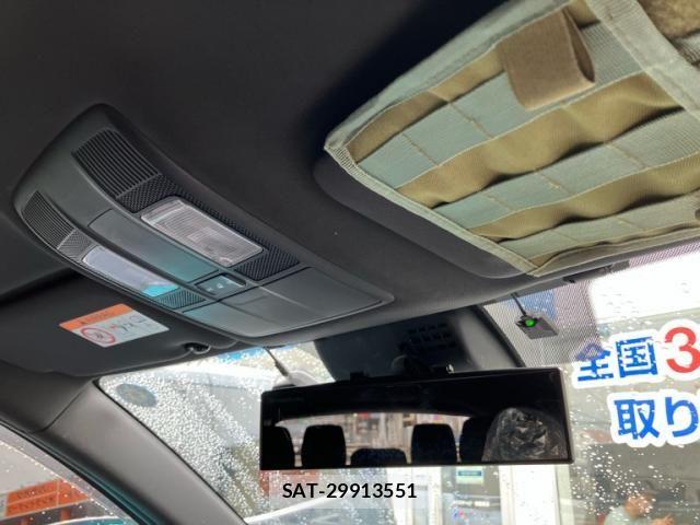 Mazda CX-8 2018-01 8411928-23