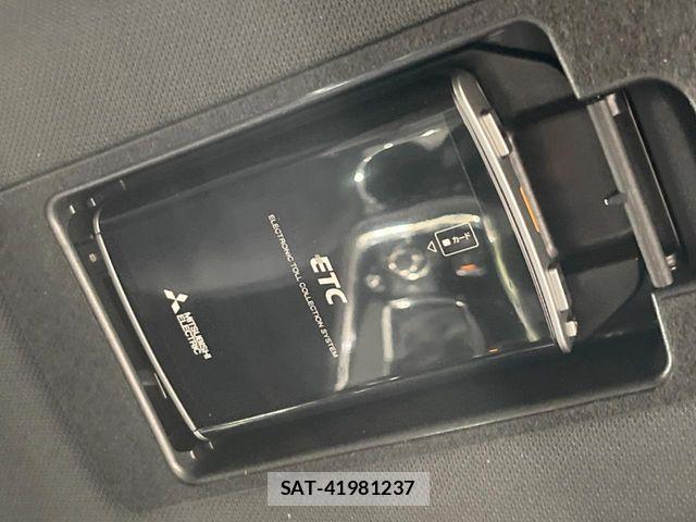 Mazda CX-8 2018-04 8626400-5