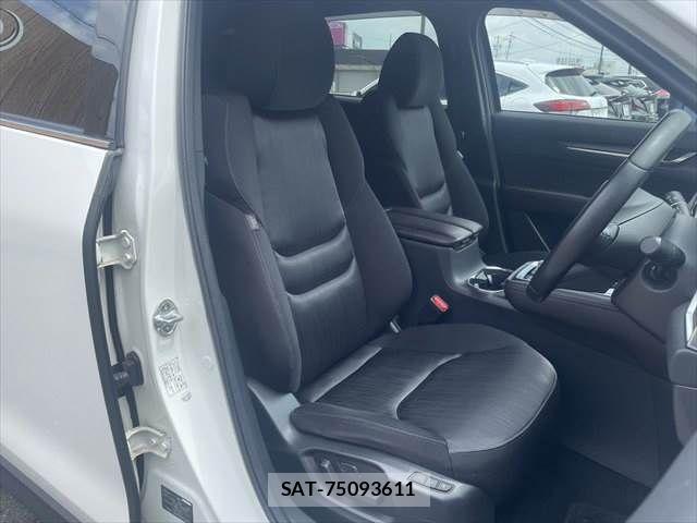 Mazda CX-8 2018-02 8626403-7