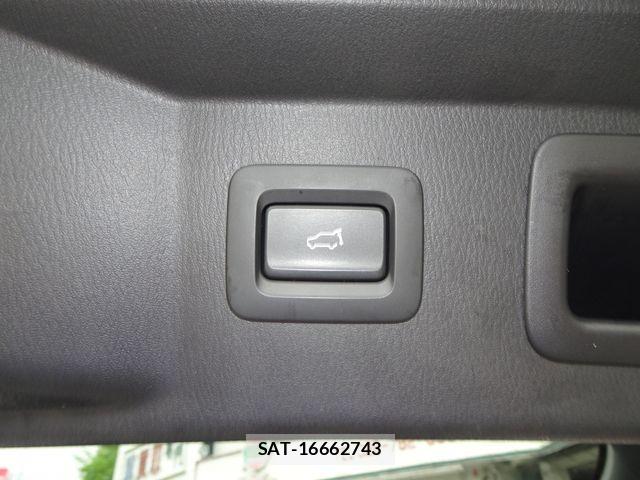 Mazda CX-8 2023-10 8658682-25