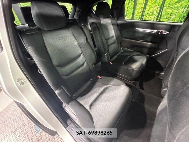 Mazda CX-8 2018-04 8848662-13