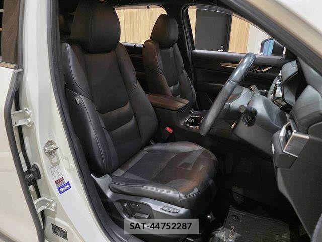 Mazda CX-8 2020-03 8883504-9