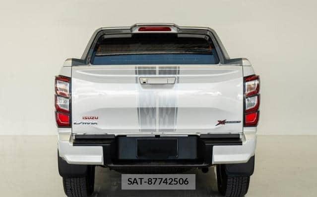 Isuzu D-MAX 2024 8714943-4