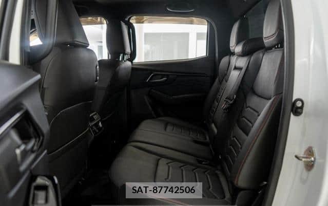 Isuzu D-MAX 2024 8714943-9