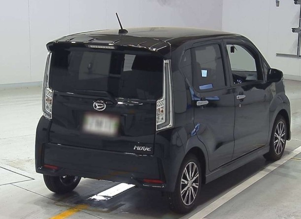 Daihatsu MOVE 2023-01 882102-1