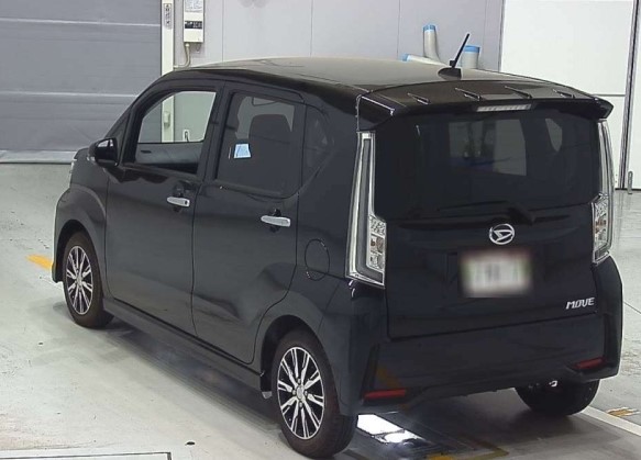 Daihatsu MOVE 2023-01 882102-5