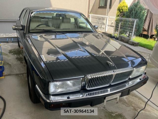 Daimler DAIMLER 1991-04 8561645-1