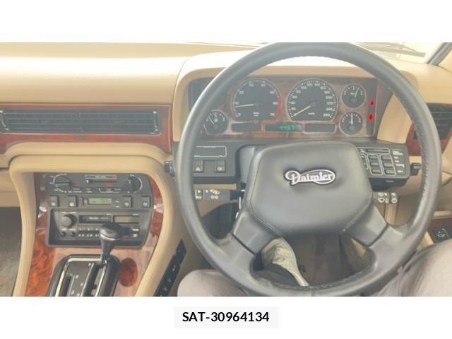Daimler DAIMLER 1991-04 8561645-4
