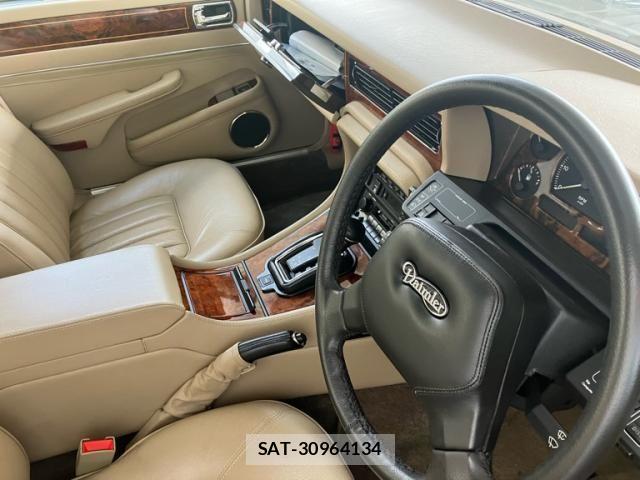 Daimler DAIMLER 1991-04 8561645-5