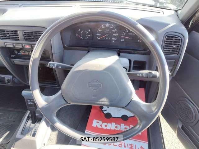 Nissan DATSUN PICKUP 1994-03 3666259-13