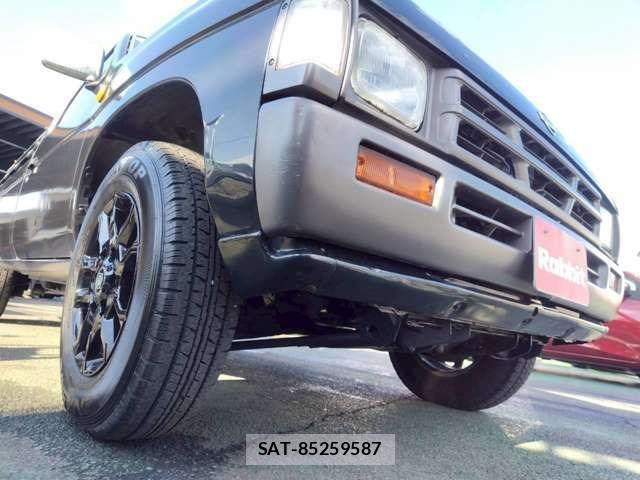 Nissan DATSUN PICKUP 1994-03 3666259-18