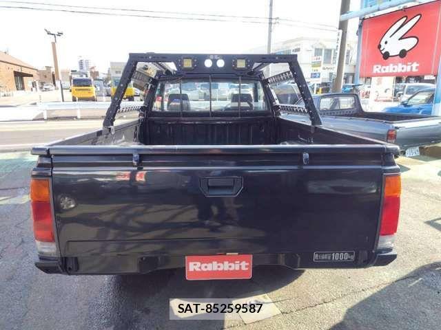 Nissan DATSUN PICKUP 1994-03 3666259-4