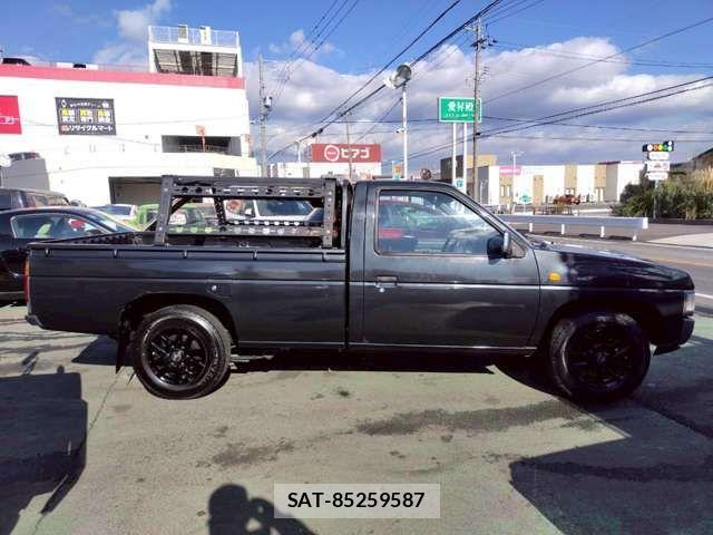 Nissan DATSUN PICKUP 1994-03 3666259-7