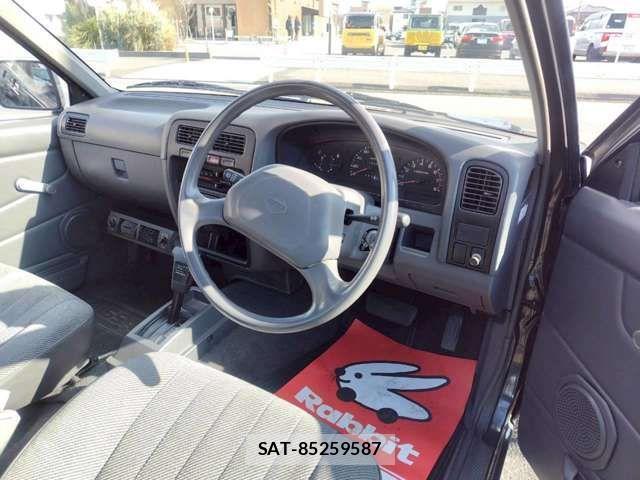 Nissan DATSUN PICKUP 1994-03 3666259-8