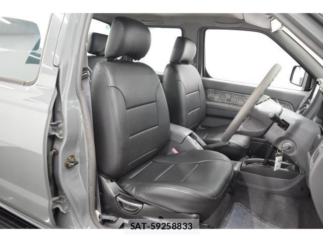 Nissan DATSUN PICKUP 2002-04 1312512-8