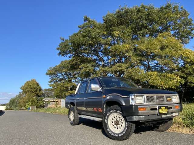 Nissan DATSUN PICKUP 1989-10 1544313-11