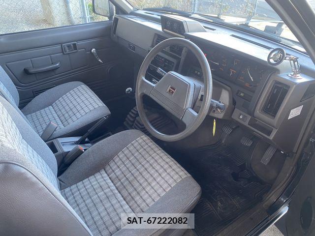 Nissan DATSUN PICKUP 1988-11 4937697-2