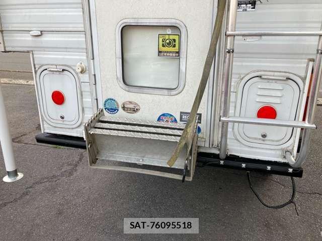 Nissan DATSUN PICKUP 1996-12 8098804-19