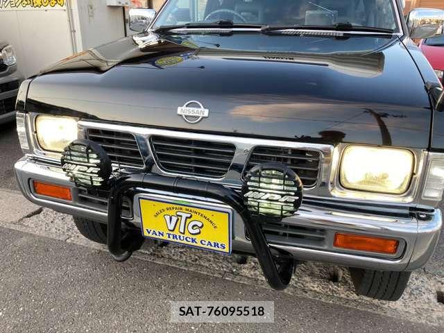 Nissan DATSUN PICKUP 1996-12 8098804-5