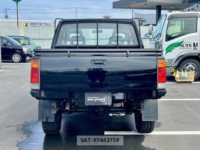 Nissan DATSUN PICKUP 1994-02 8335526-10