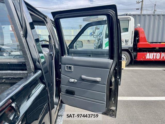 Nissan DATSUN PICKUP 1994-02 8335526-18