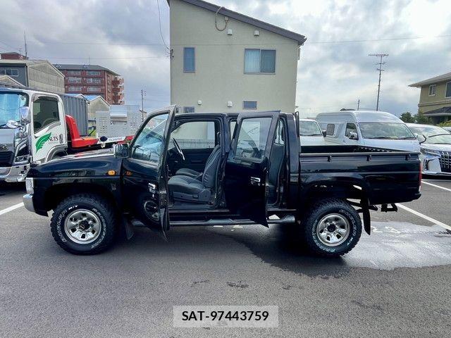 Nissan DATSUN PICKUP 1994-02 8335526-4