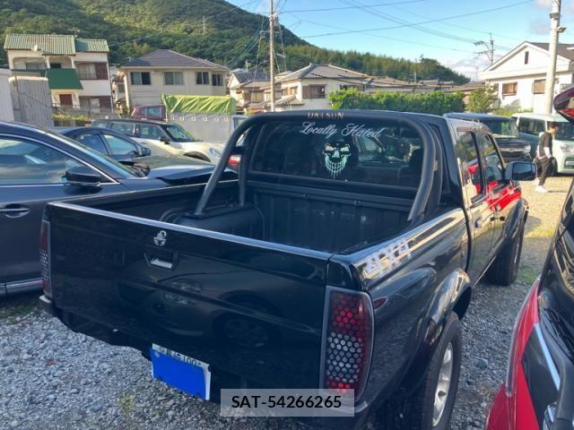 Nissan DATSUN PICKUP 1997-09 8879398-9